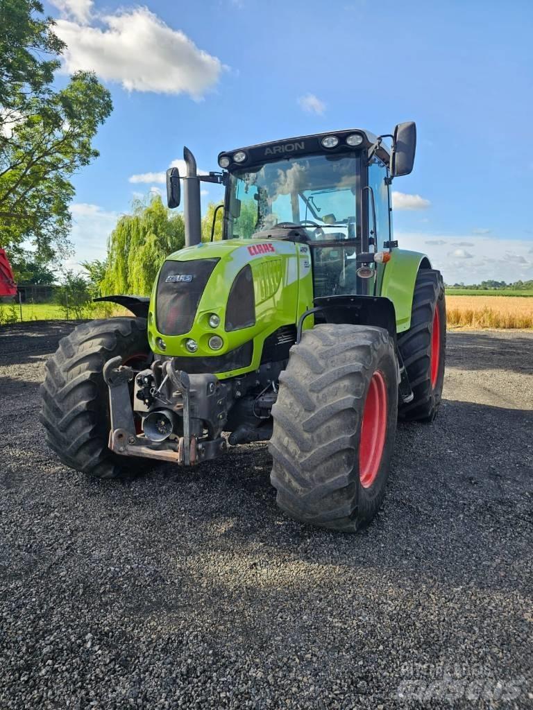 CLAAS ARION 630 CIS Traktory