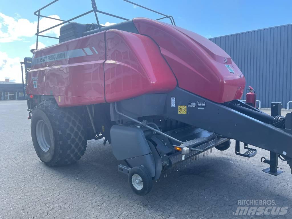 Massey Ferguson 2290 Lis na hranaté balíky