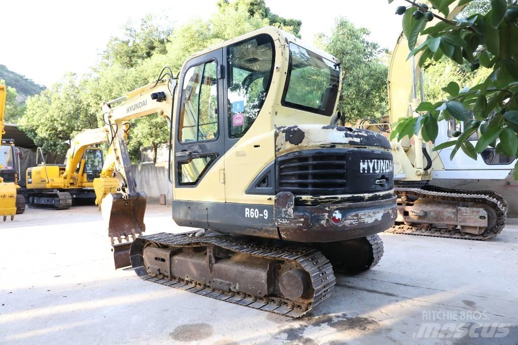Hyundai R60-9 Mini rýpadla < 7t