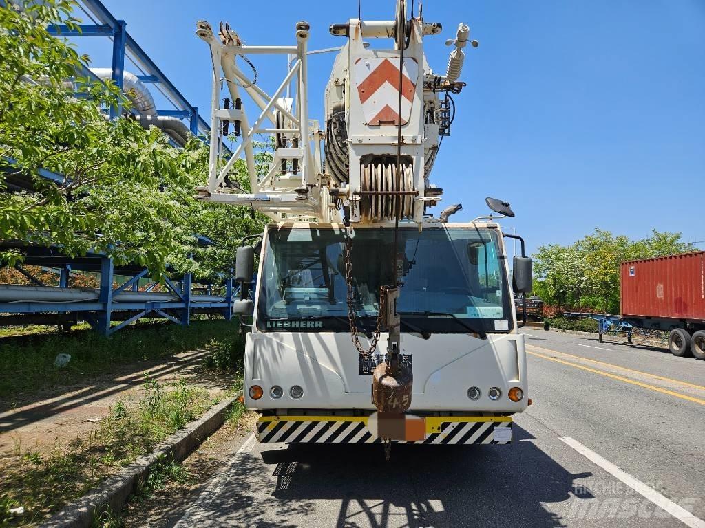 Liebherr LTM1055 Univerzální terénní jeřáby