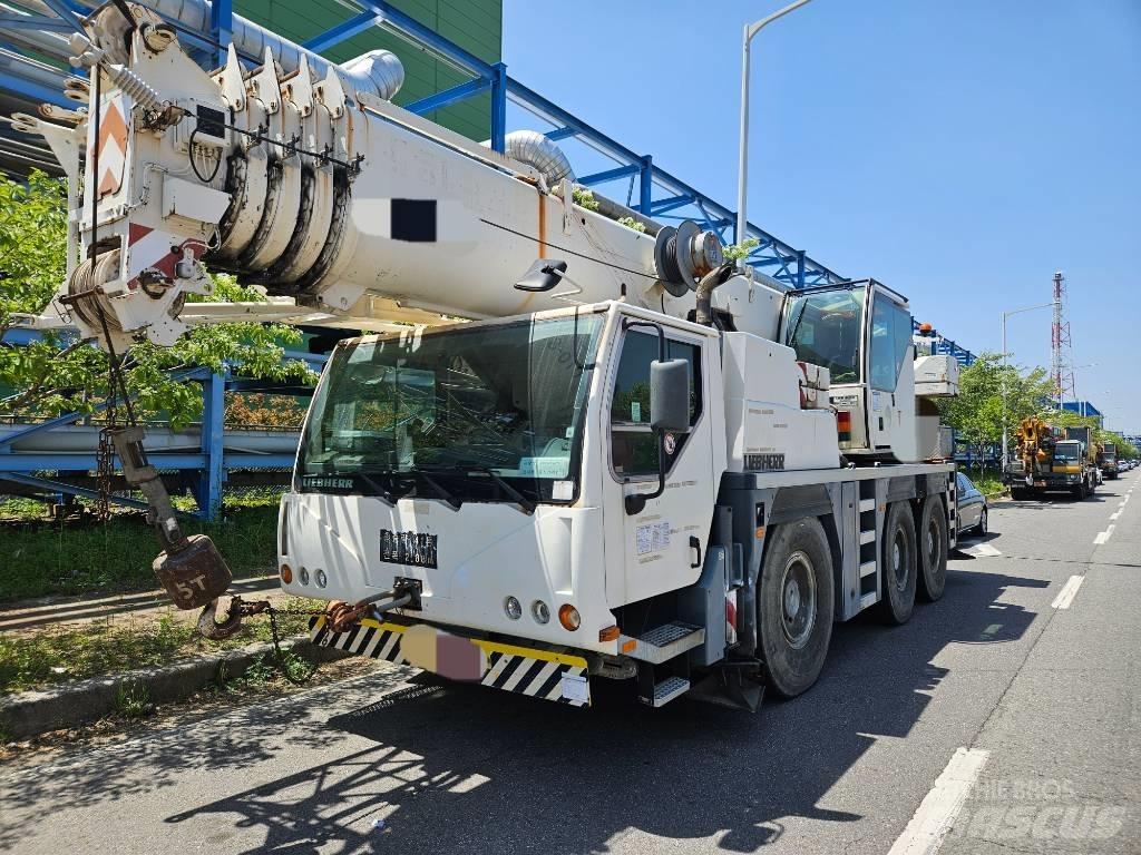 Liebherr LTM1055 Univerzální terénní jeřáby