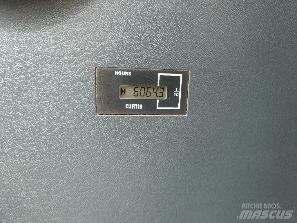 Hyundai R 145 Pásová rýpadla