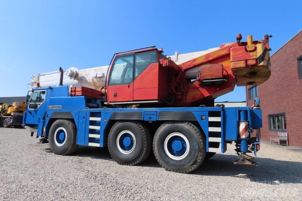Liebherr LTM 1055-1 Univerzální terénní jeřáby
