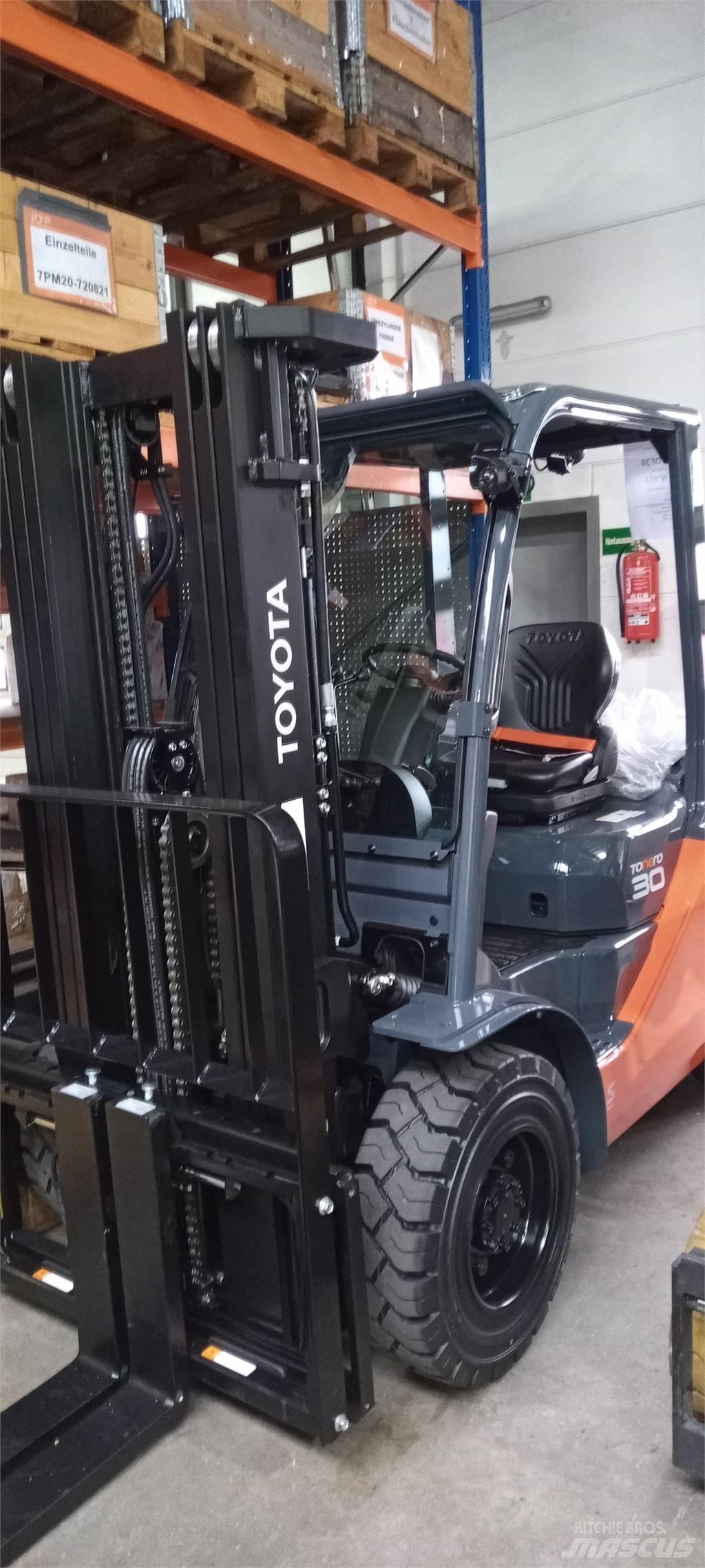 Toyota 52-8FDF30 Dieselové vozíky