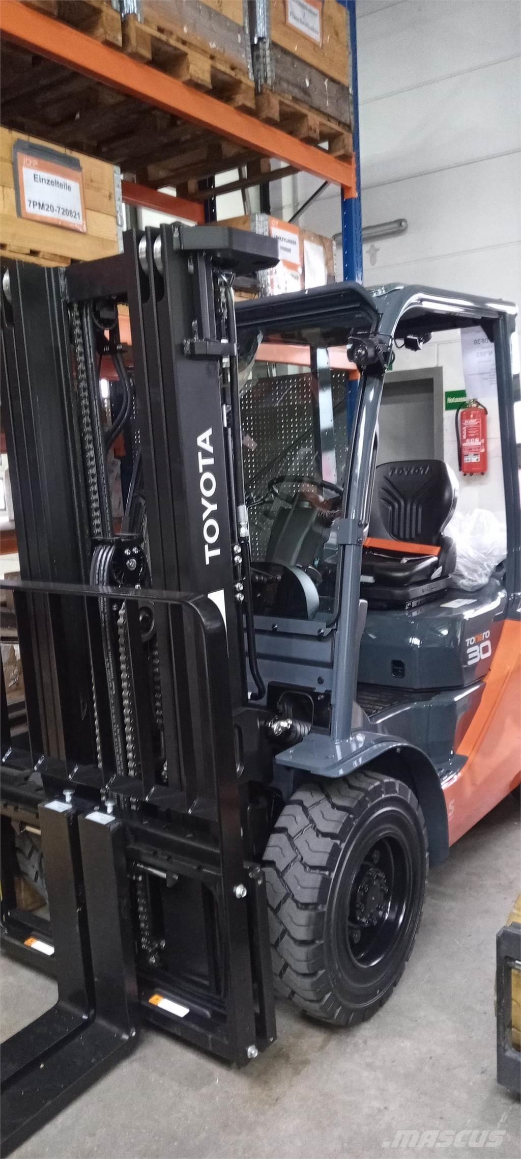 Toyota 52-8FDF30 Dieselové vozíky