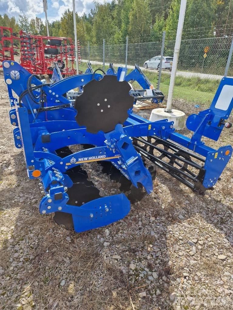 New Holland SDM300R Talířové brány