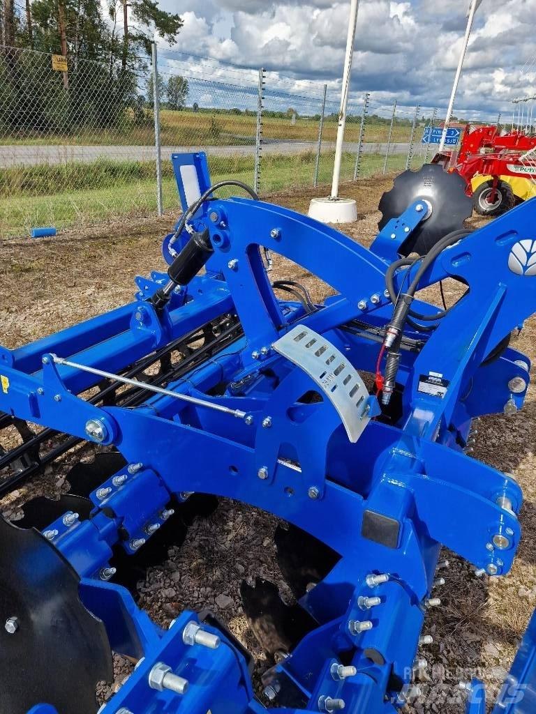 New Holland SDM300R Talířové brány