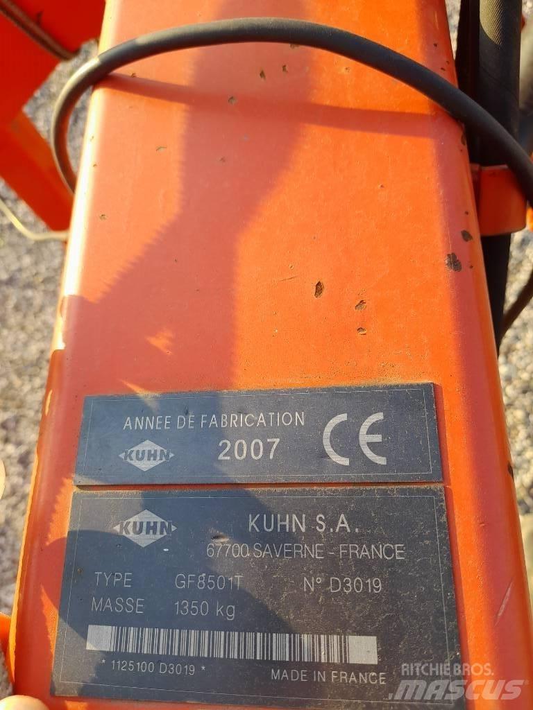 Kuhn GF 8501 T Obraceče a shrabovače sena
