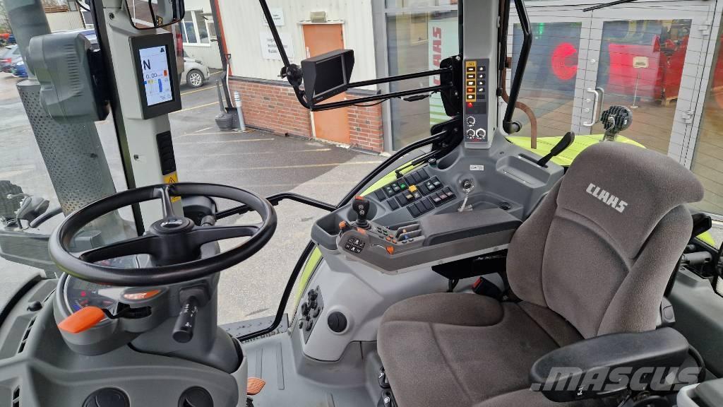 CLAAS Arion 650 Traktory