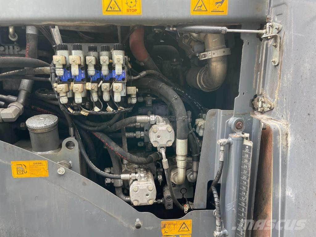 Vögele SUPER 800-3I Finišery