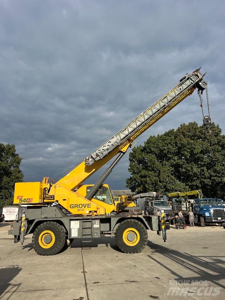 Grove RT540E Jeřáby pro těžký terén
