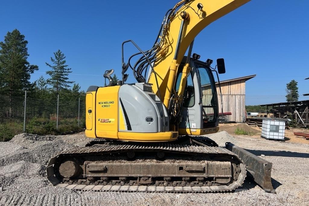 New Holland E 135 B Pásová rýpadla