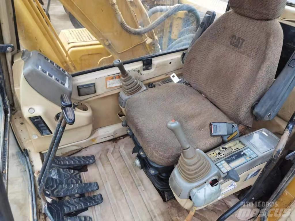 CAT 312 B Pásová rýpadla