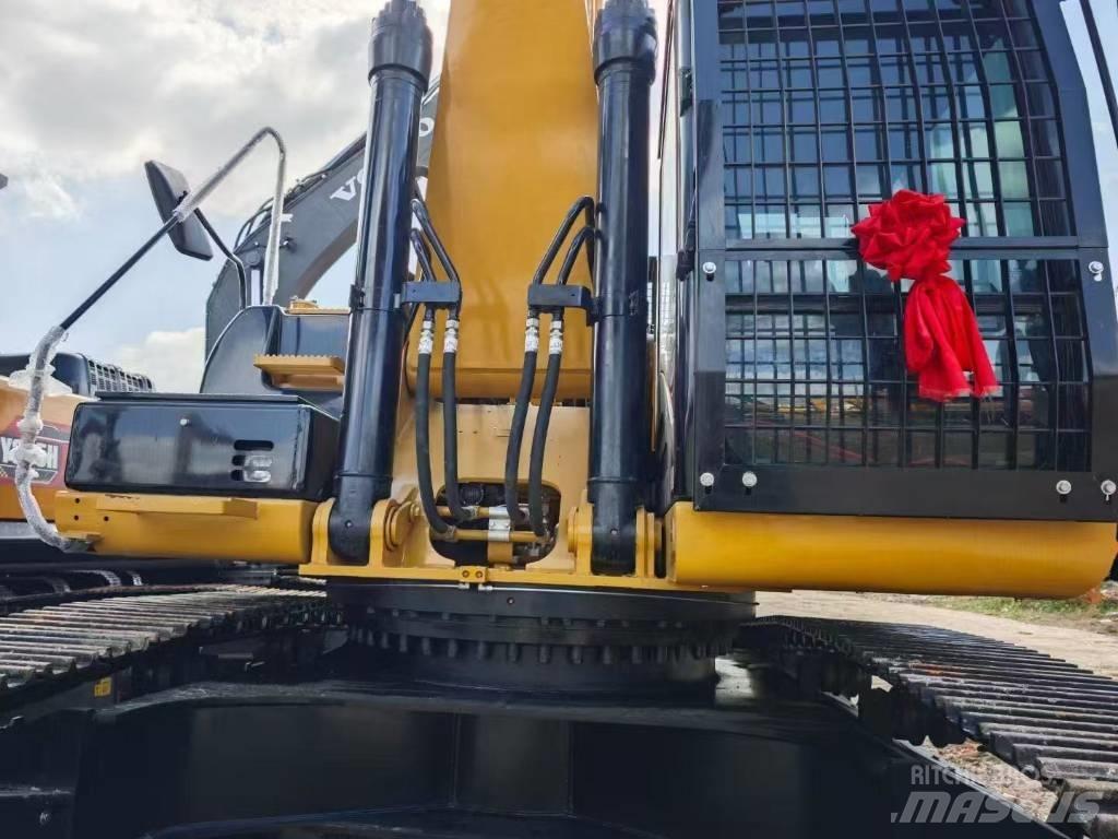 CAT 330 Pásová rýpadla