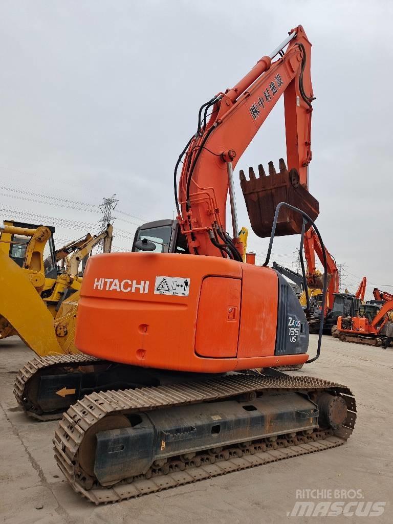 Hitachi ZX 135 US Pásová rýpadla