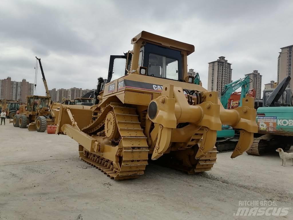 CAT D 8 R Pásové dozery