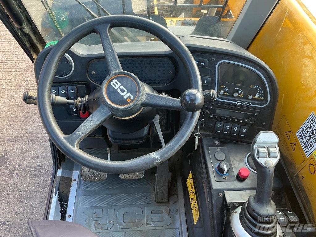 JCB 525-60 Teleskopické manipulátory