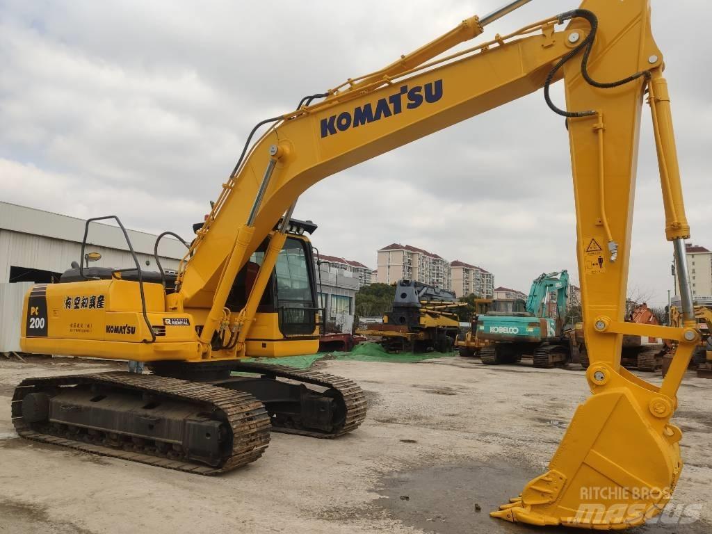 Komatsu PC 200-8 Midi rýpadla 7t - 12t