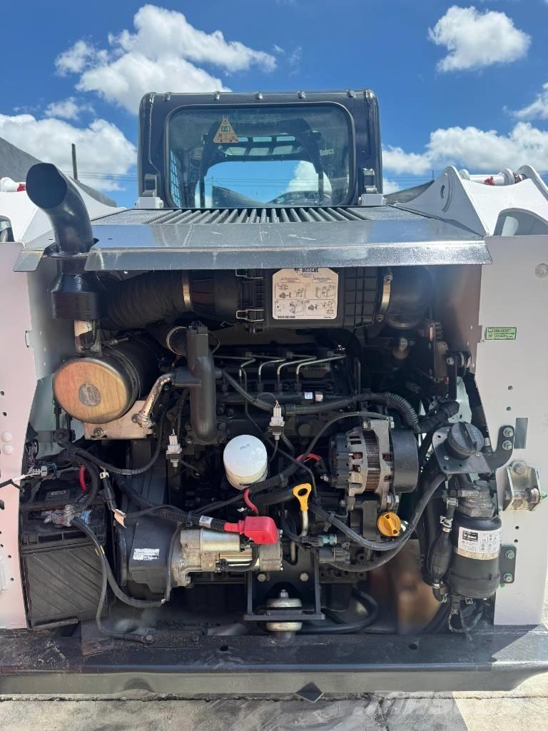 Bobcat T 550 Smykem řízené nakladače