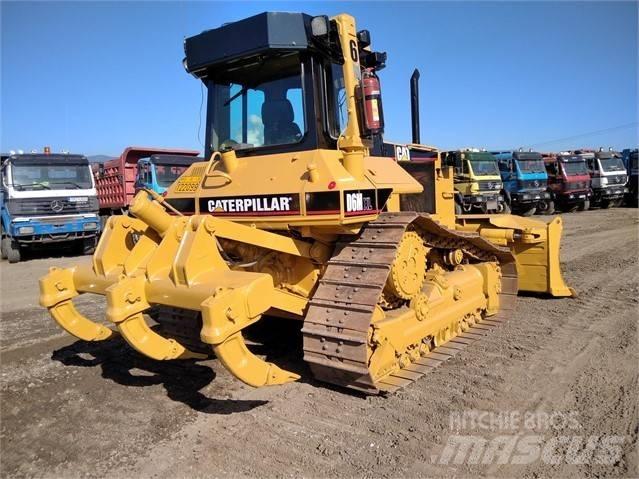 CAT D 6 M Pásové dozery