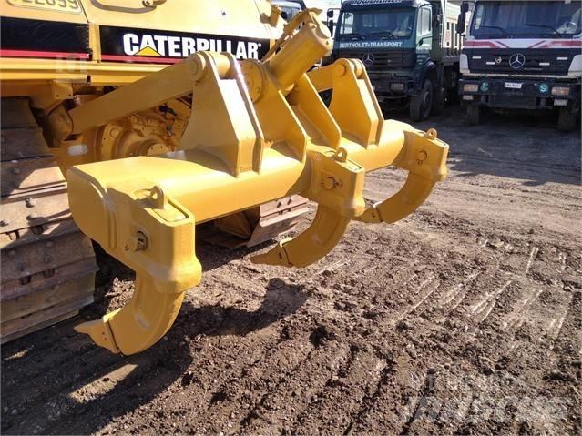 CAT D 6 M Pásové dozery