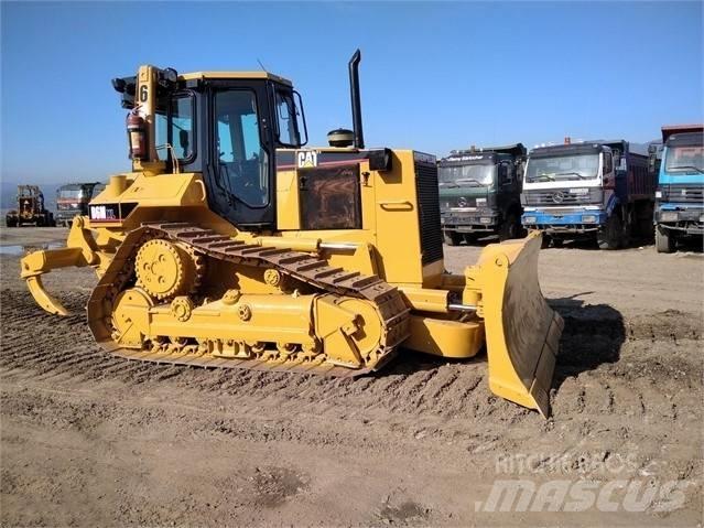 CAT D 6 M Pásové dozery