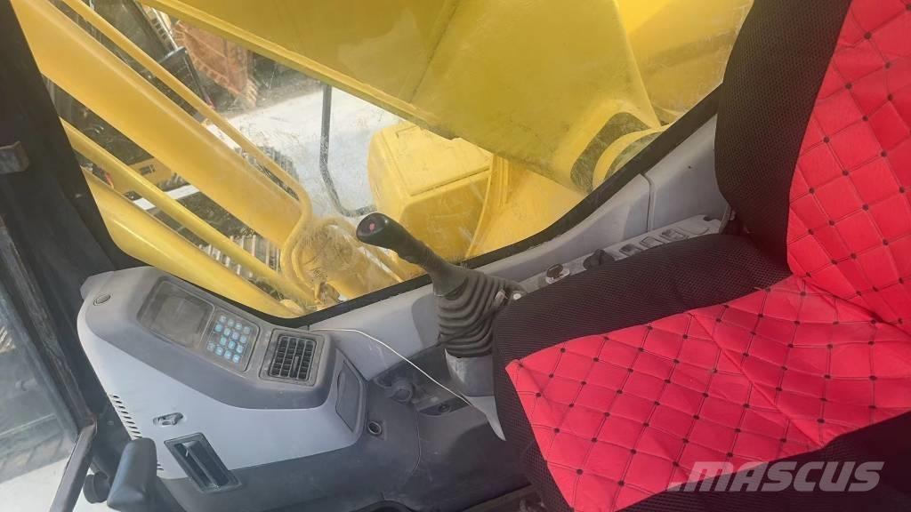 Komatsu PC 200 LC-7 Pásová rýpadla