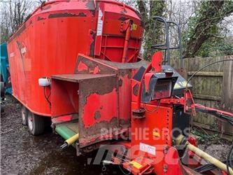 Kuhn EuroMix Krmítka, krmné žlaby