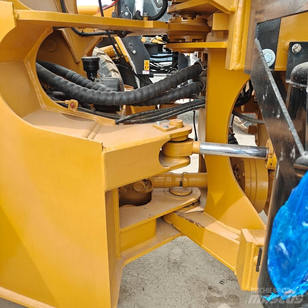 CAT 966 H Kolové nakladače