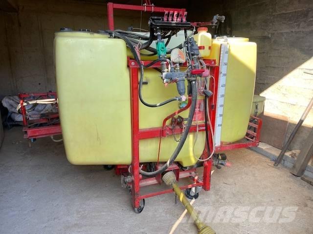 Rau D2-800 Nesené postřikovače