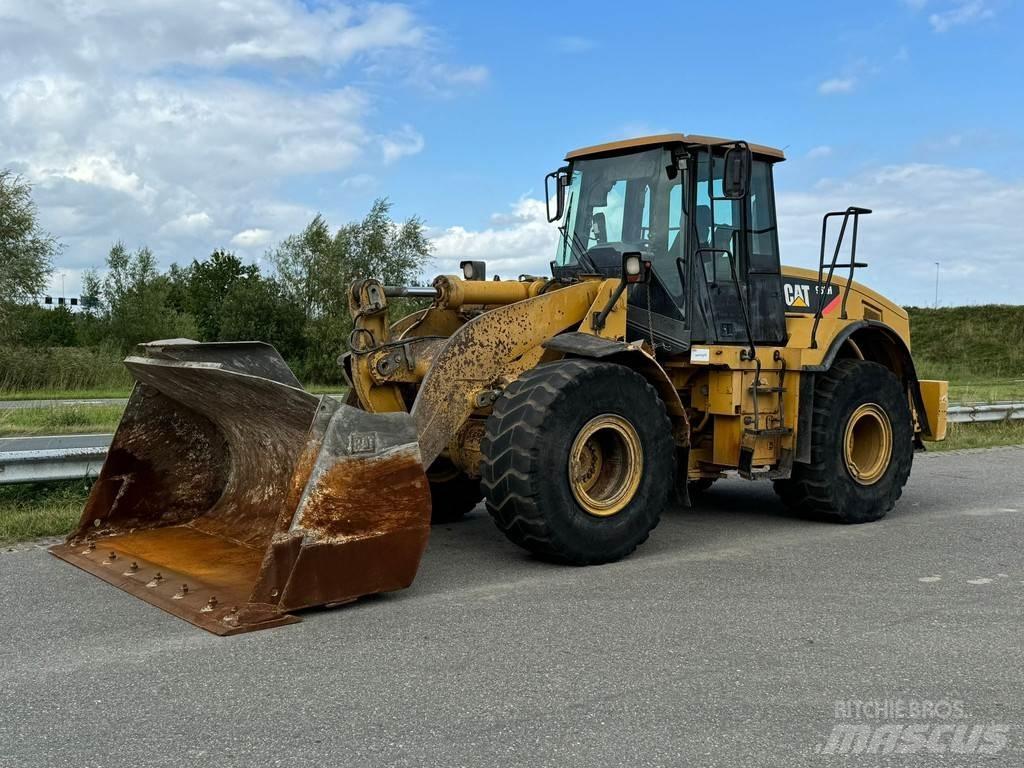 CAT 962H Kolové nakladače