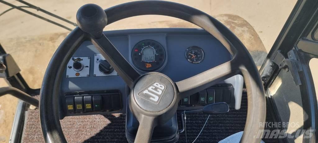 JCB VM 132 Půdní kompaktory