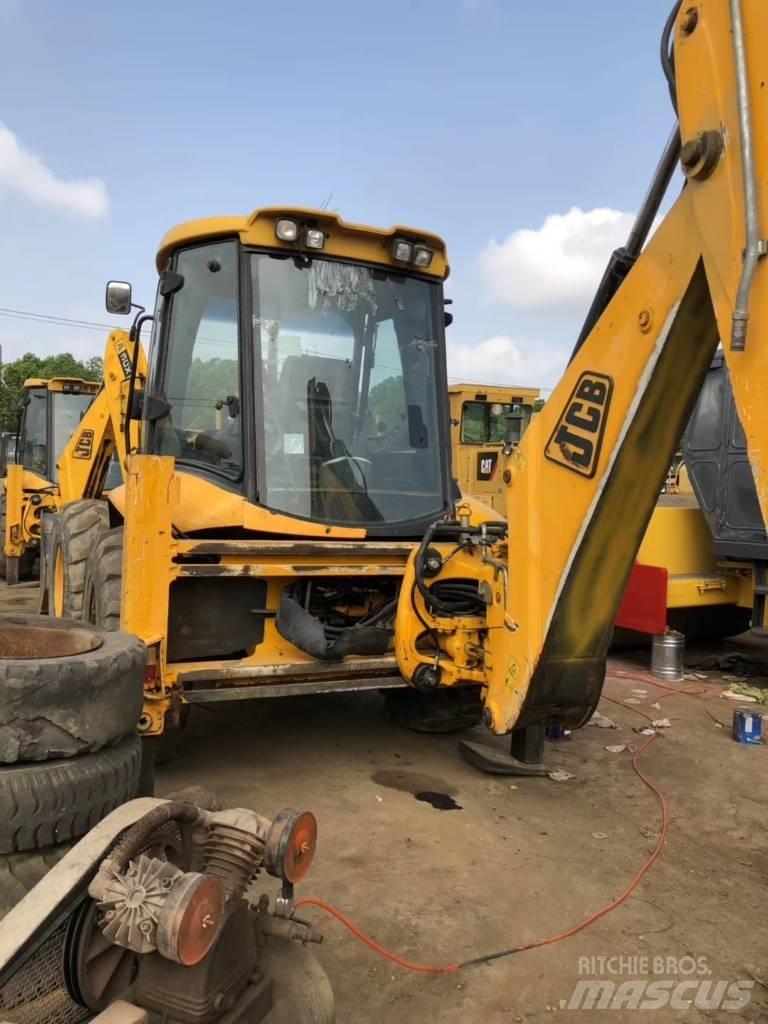 JCB 4 CX Rýpadlo-nakladače