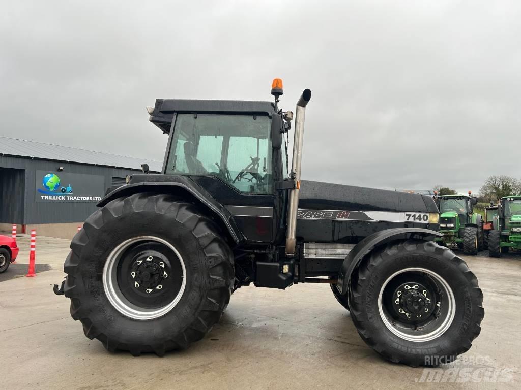 CASE 7140 Traktory