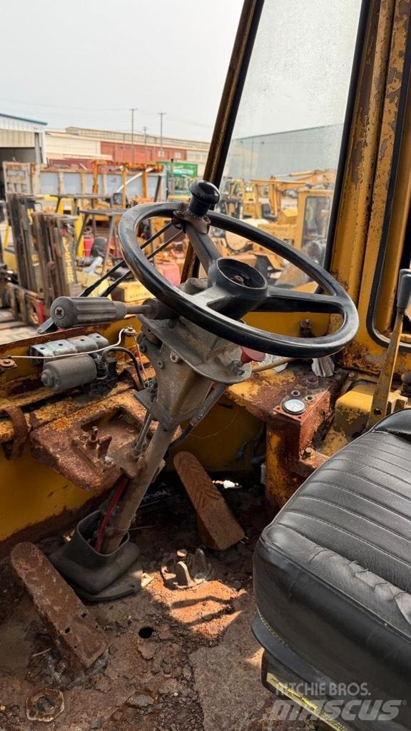 CAT 950 E Kolové nakladače