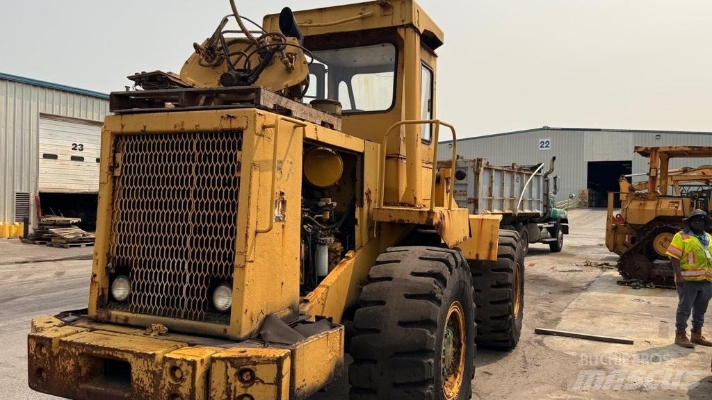 CAT 950 E Kolové nakladače