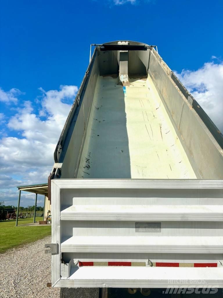 Travis 30ft End Dump Sklápěcí přívěsy