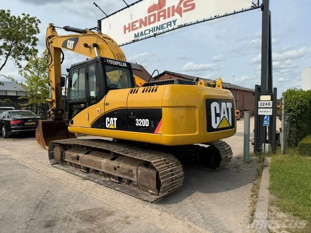 CAT 320DL Pásová rýpadla