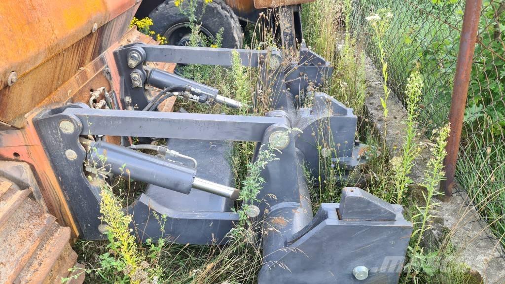 CASE 1150 M Pásy, řetězy a podvozek