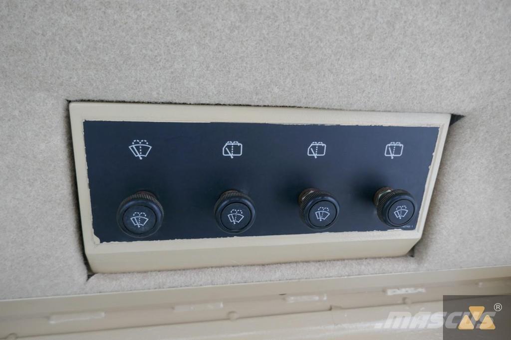 CAT D9R Ex-army Pásové dozery