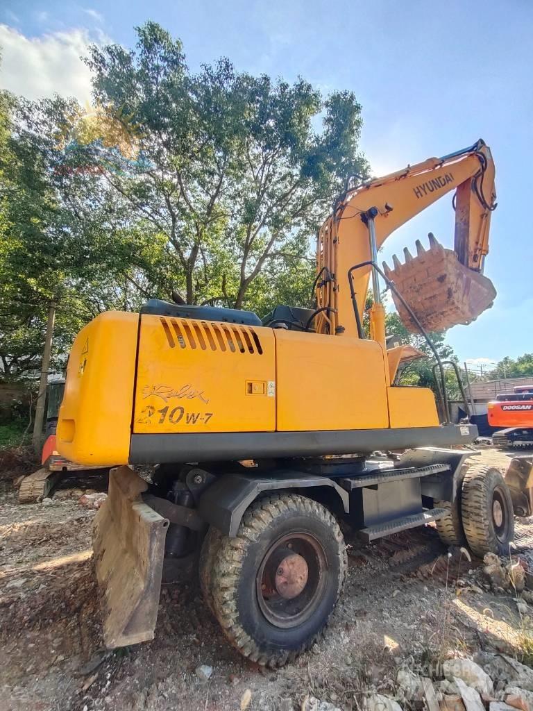 Hyundai R210W-7 Kolová rýpadla