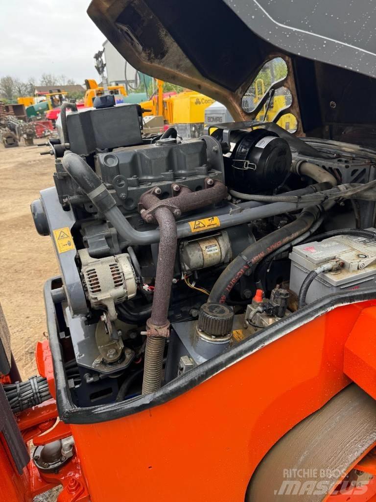 Hamm HD 12 VV Tandemové válce