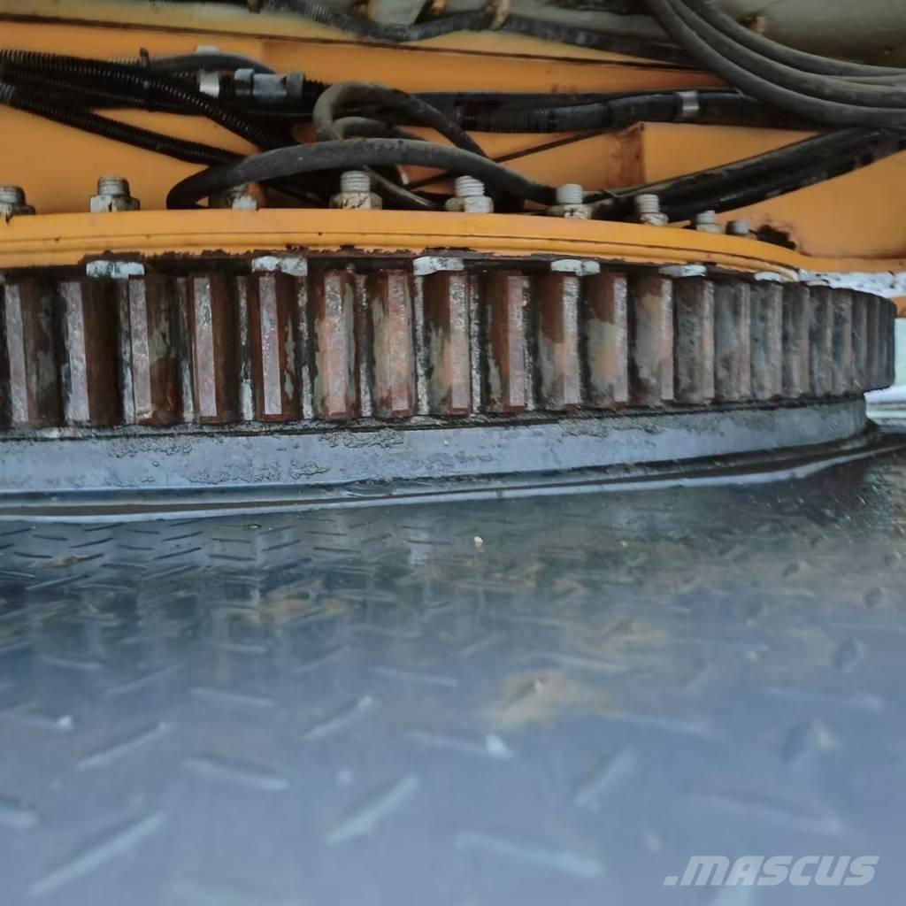 Sany STC 250 C5 Univerzální terénní jeřáby