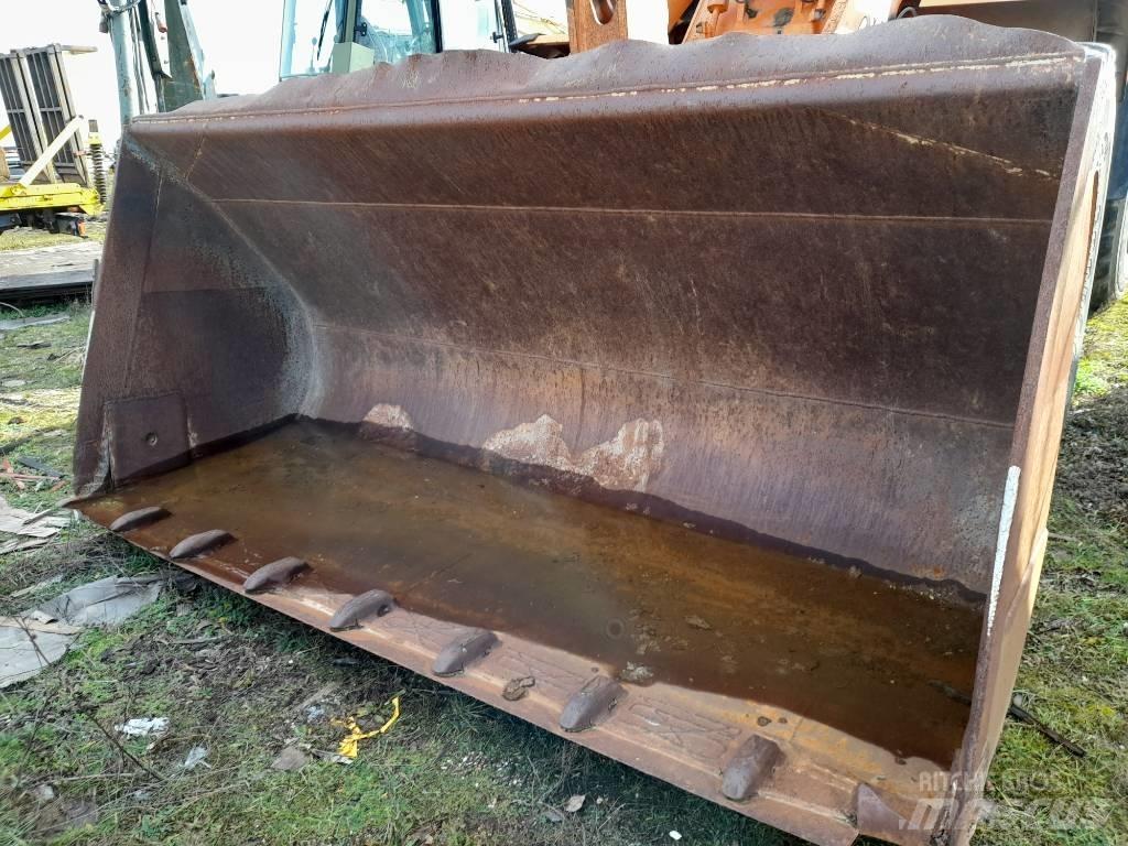 Doosan DL 420-3 Kolové nakladače