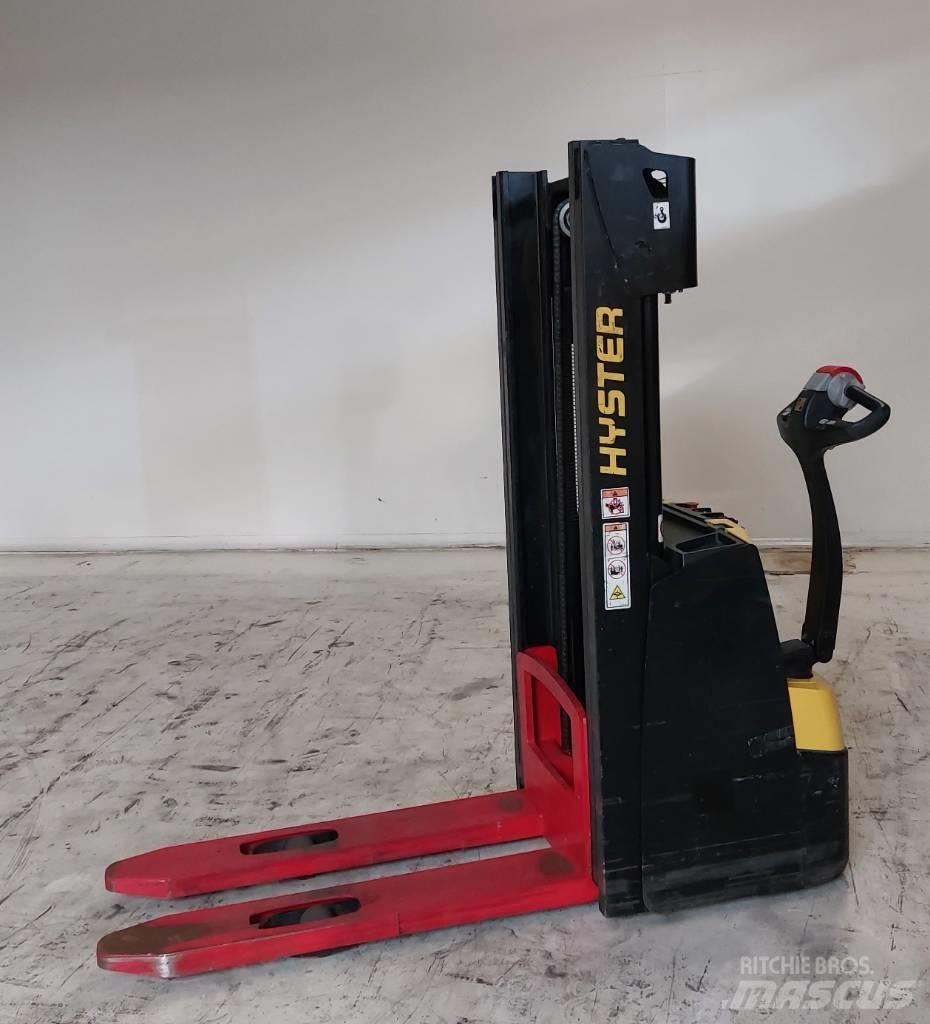Hyster S 1.0 Ručně vedené vysokozdvižné vozíky