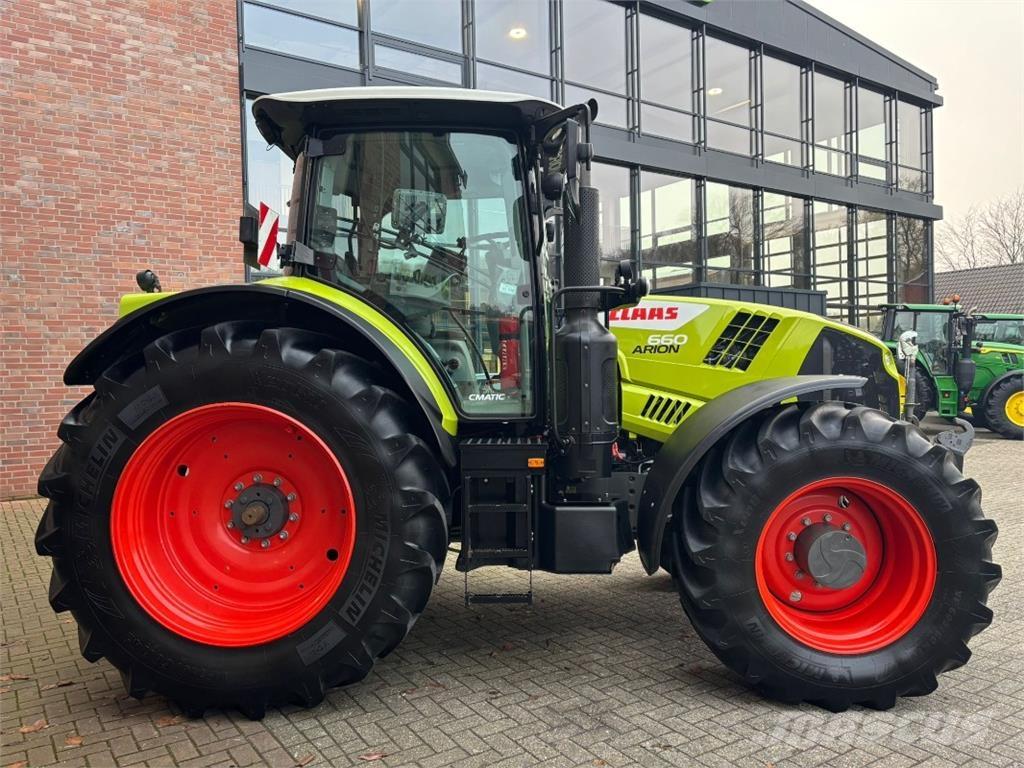 CLAAS Arion 660 Traktory