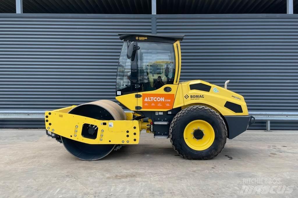 Bomag BW 177 D-5 Tahačové válce