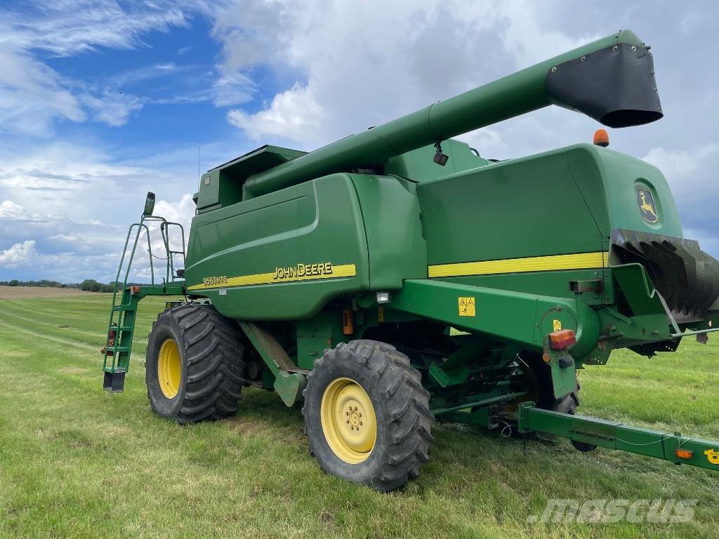 John Deere 9560 WTS Sklízecí mlátičky