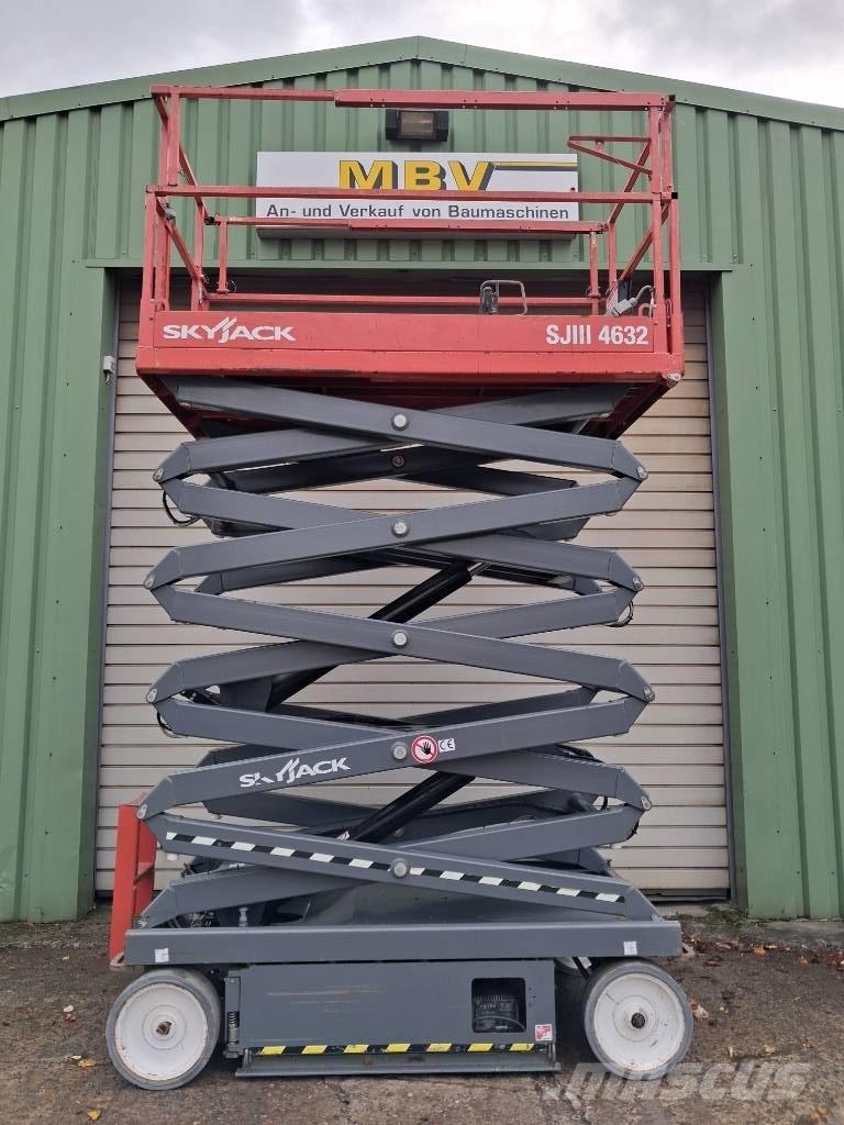 SkyJack SJ III 4632 Nůžková zvedací plošina