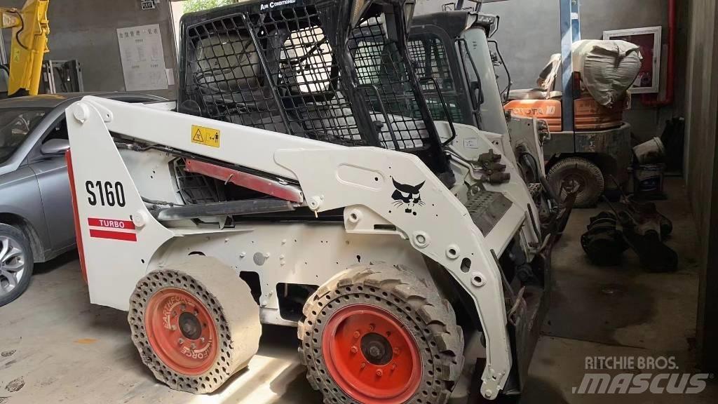 Bobcat S 160 Smykem řízené nakladače